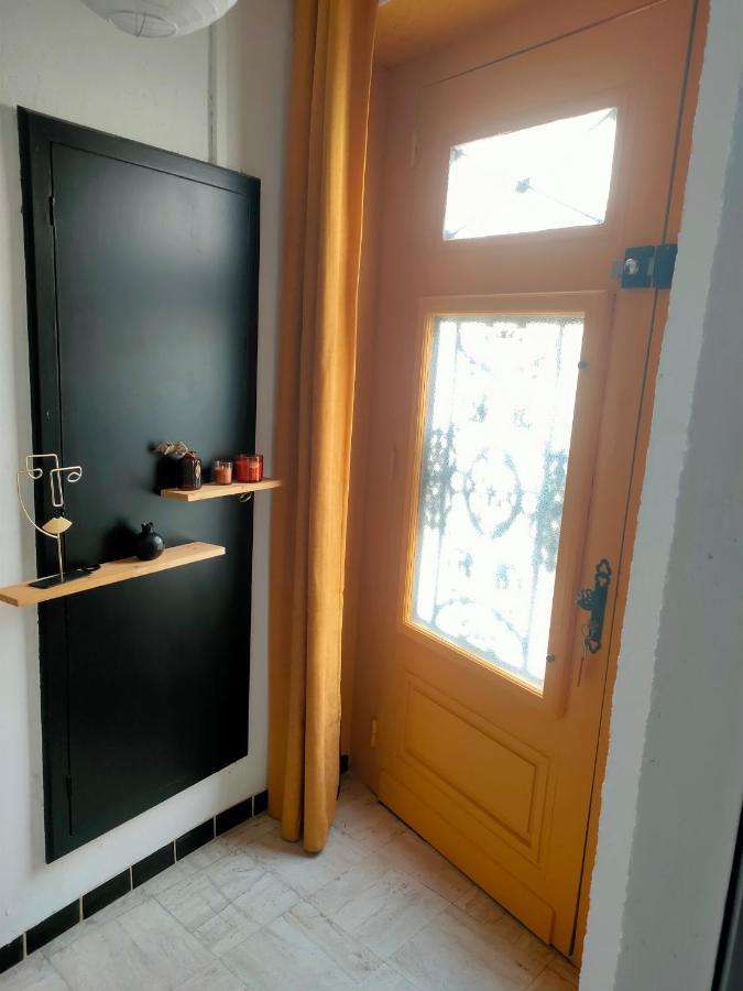 "Les Chacobins" - Appart'Etape Avec Garage Velos La Reole Ngoại thất bức ảnh